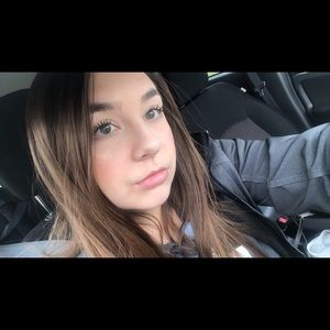 Meet your Posher, Alexandra